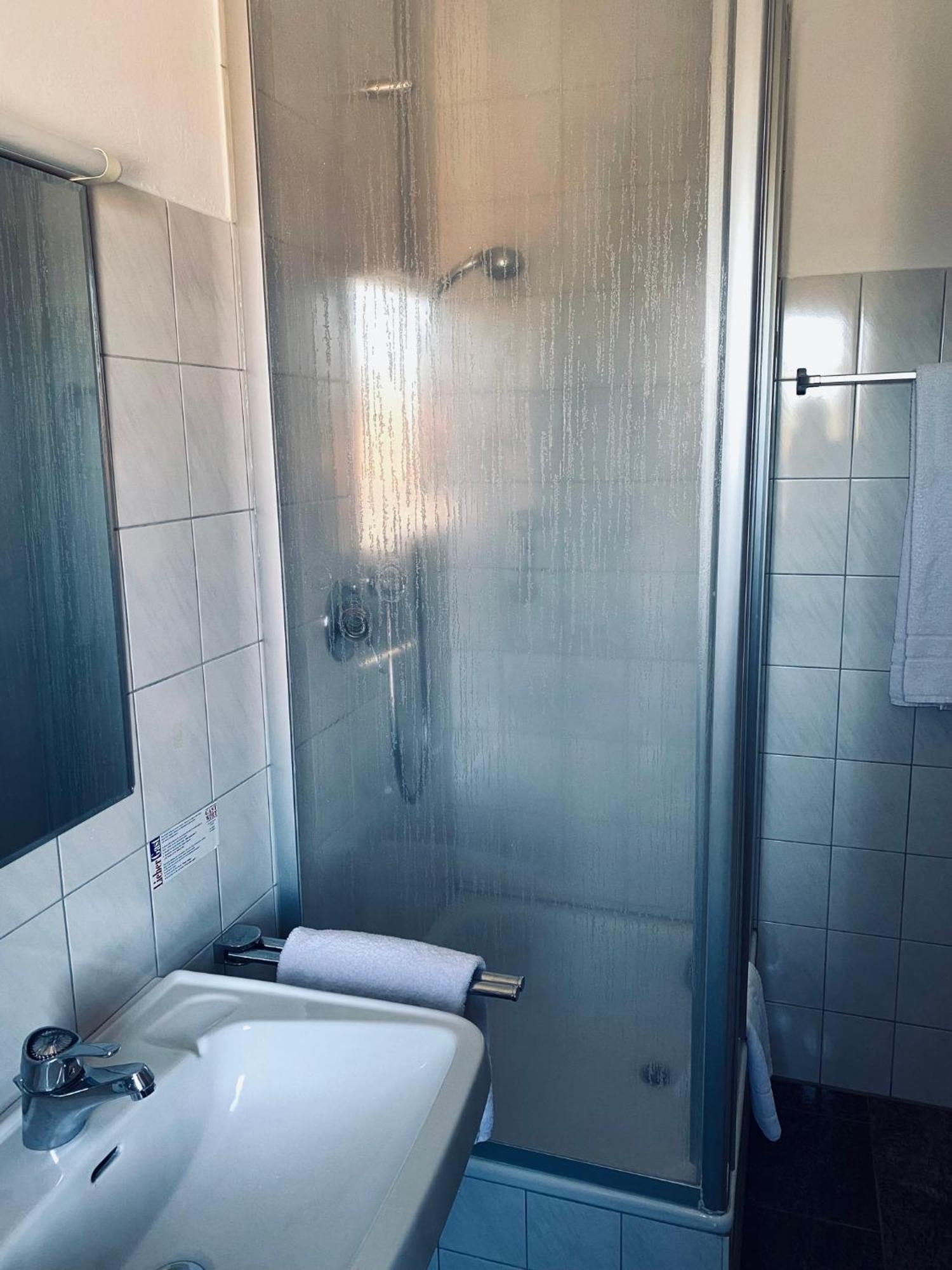 Ahorn-Zimmervermietung Schrobenhausen Dış mekan fotoğraf